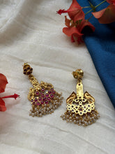 Load image into Gallery viewer, Vintage style statement earrings