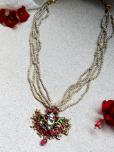 Load image into Gallery viewer, Pearl bunch necklace