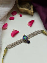 Load image into Gallery viewer, Kundan and pearl choker in silver 925