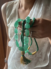 Load image into Gallery viewer, Green strawberry quartz necklace in thread work