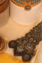 Load image into Gallery viewer, Feroza choker necklace with earrings