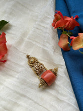 Load image into Gallery viewer, Gold polished, vintage style pendant in silver 925