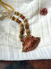 Load image into Gallery viewer, Statement kundan necklace