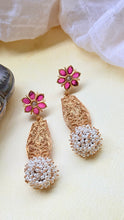 Load image into Gallery viewer, Vintage inspired (925 silver) earrings in gold polish