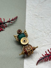 Load image into Gallery viewer, Gold polished, vintage style pendant in silver 925