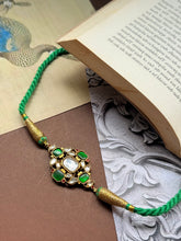 Load image into Gallery viewer, Kundan choker with adjustable thread work