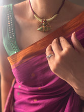 Load image into Gallery viewer, Kundan choker with thread work