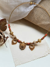 Load image into Gallery viewer, Statement vintage style coral hasli necklace