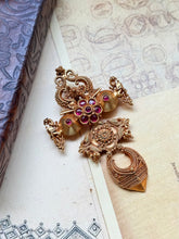 Load image into Gallery viewer, Vintage style pendaht in silver 925 and gold polish
