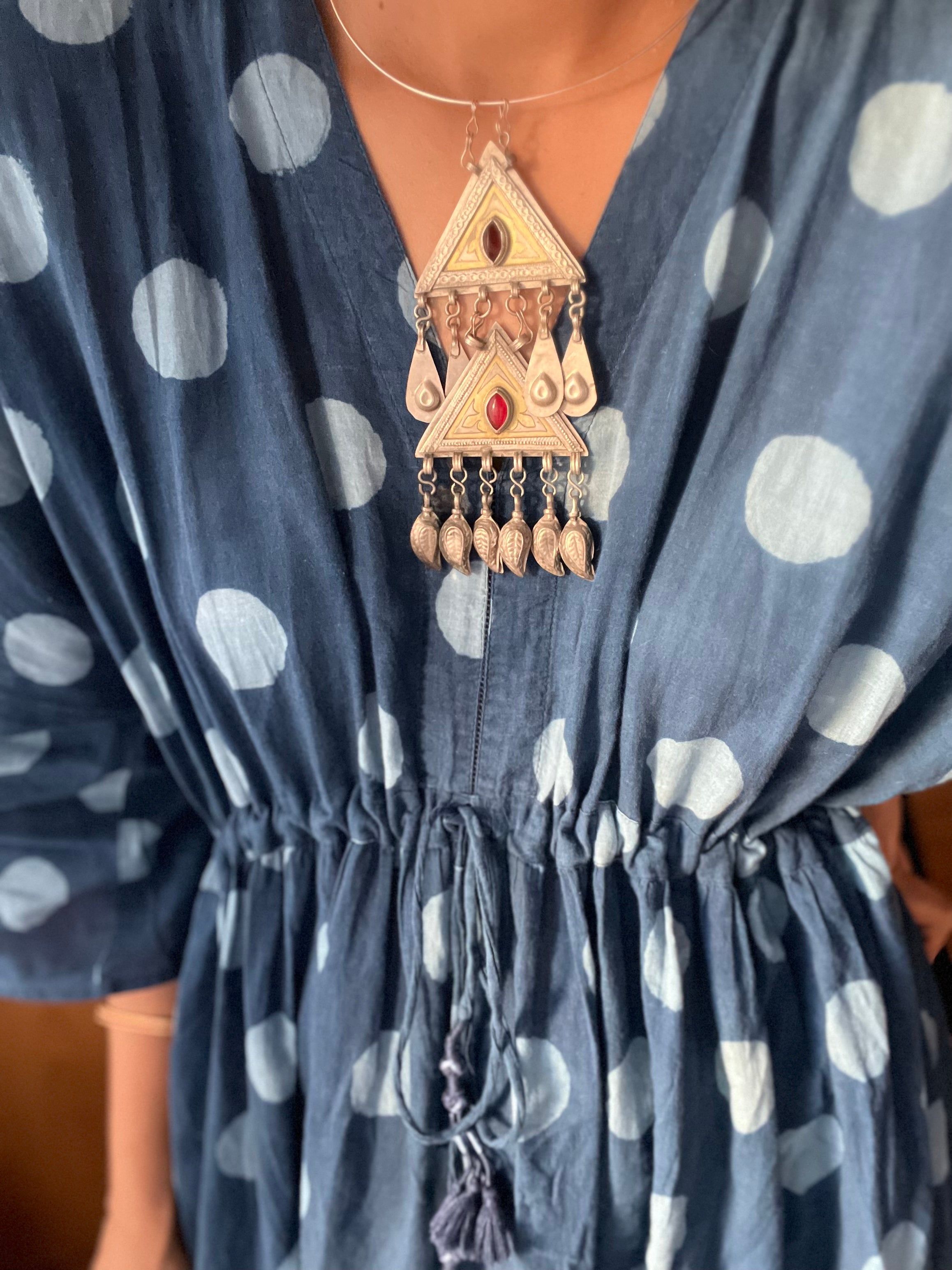 Contemporary vintage silver pendant hasli 1 Potpourri Studio