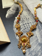 Load image into Gallery viewer, Kundan necklace in silver 925 and antique gold polish