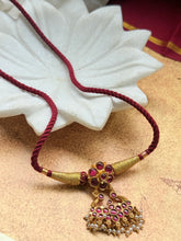 Load image into Gallery viewer, Kundan work pendant with threadwork