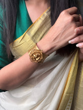 Load image into Gallery viewer, Statement gandaberunda handcuff