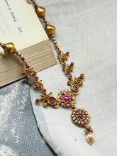 Load image into Gallery viewer, Kundan necklace in silver 925 and gold polish