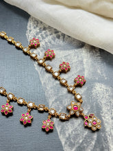 Load image into Gallery viewer, Kundan necklace in silver 925 and gold polish