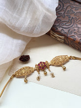 Load image into Gallery viewer, Statement vintage style choker necklace