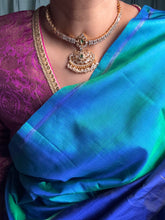 Load image into Gallery viewer, Vintage style statement attigai with cut stones in 925 silver