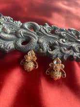 Load image into Gallery viewer, Silver 92.5 gold polish kundan dolki earrings