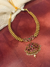 Load image into Gallery viewer, One of a like statement necklace in silver 925