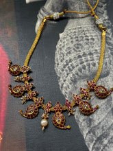 Load image into Gallery viewer, Classic style mango necklace