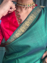 Load image into Gallery viewer, One of a kind parrot dangler choker