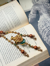Load image into Gallery viewer, Nandi necklace in silver 925 and gold polish