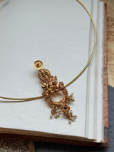 Load image into Gallery viewer, Vintage style pendant in silver 925 and gold polish