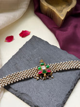 Load image into Gallery viewer, Kundan and pearl choker in silver 925