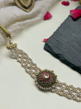 Load image into Gallery viewer, Kundan and pearl choker in silver 925