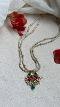 Load image into Gallery viewer, Pearl bunch necklace