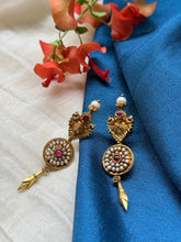 Load image into Gallery viewer, Vintage style statement earrings