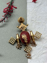 Load image into Gallery viewer, Gold polished, vintage style pendant in silver 925