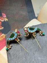 Load image into Gallery viewer, Kundan work earrings in gold polish