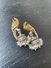 Load image into Gallery viewer, Parrot dual tone earrings