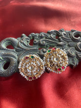 Load image into Gallery viewer, Statement Kundan earrings