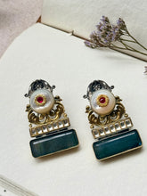 Load image into Gallery viewer, Silver 92.5 dual stone earrings