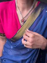 Load image into Gallery viewer, Pearl bunch necklace