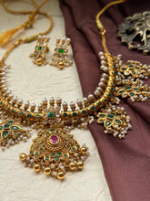 Load image into Gallery viewer, Statement guttapusalu necklace set in silver 925 and gold polish