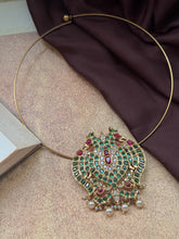 Load image into Gallery viewer, Vintage style statement pendant with cut stones