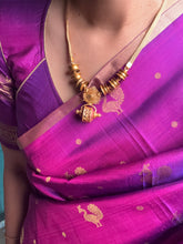 Load image into Gallery viewer, Kundan necklace in silver 925 and antique gold polish