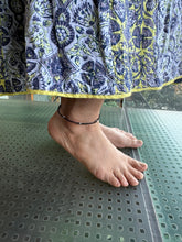 Load image into Gallery viewer, Thread Anklet -4
