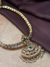 Load image into Gallery viewer, Vintage style statement attigai with cut stones in 925 silver
