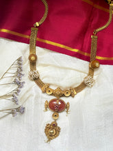 Load image into Gallery viewer, Statement vintage style onyx necklace