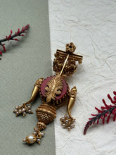 Load image into Gallery viewer, statement pendants