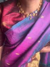 Load image into Gallery viewer, Statement vintage style 925 gold polish necklace