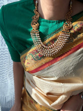 Load image into Gallery viewer, Multilayered festive pearl necklace