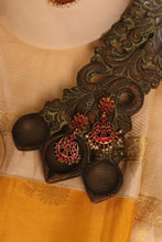 Load image into Gallery viewer, Ruby choker necklace with earrings