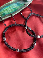 Load image into Gallery viewer, Thread Anklet -3