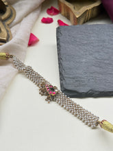 Load image into Gallery viewer, Kundan and pearl choker in silver 925