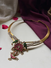 Load image into Gallery viewer, Statement vintage style pearl hasli